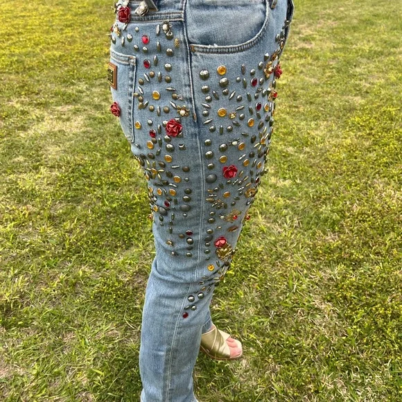 🤩 Dolce & Gabbana Crystal Roses Heart Embellished Jeans Authentic Sz 44 US 8/10 - Picture 2 of 16